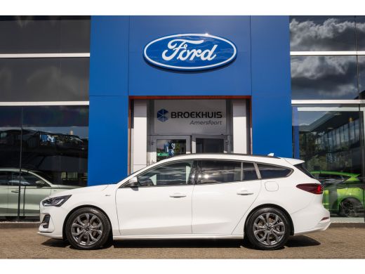 Ford Focus 1.0 EcoBoost Hybrid ST Line | Cruise control | Parkeersensoren Voor/Achter | Apple Carplay/Androi... ActivLease financial lease