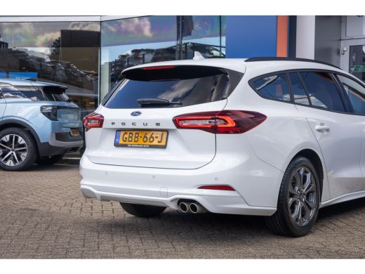 Ford Focus 1.0 EcoBoost Hybrid ST Line | Cruise control | Parkeersensoren Voor/Achter | Apple Carplay/Androi... ActivLease financial lease