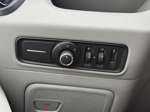 Maxus eDeliver9 65kWh 204PK Elektrisch! 171km WLTP Elektrische Bakwagen Achterdeuren Airco ACC Carplay Camera Par... ActivLease financial lease