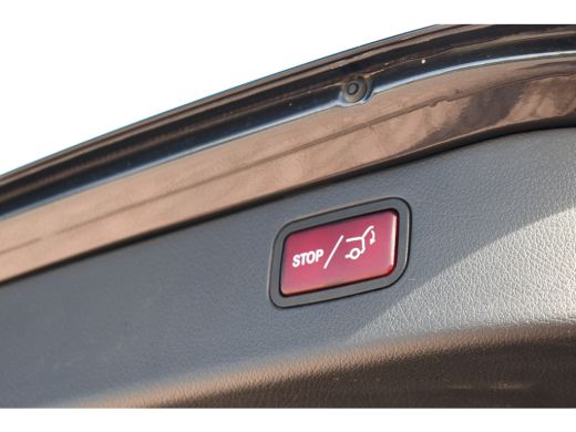 Mercedes-Benz C-Klasse Estate 300 e AMG Line Distronic Night Leder laser-LED ActivLease financial lease