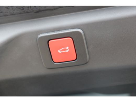 Peugeot 3008 GT Exclusive | Adaptieve cruise control met Stop&Go functie | Elektrische parkeerrem | Extra geti... ActivLease financial lease