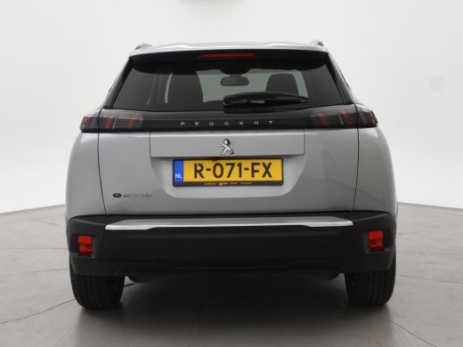 Peugeot e-2008 EV ALLURE 50 kWh + CAMERA | LED | CARPLAY | STOELVERW. ActivLease financial lease
