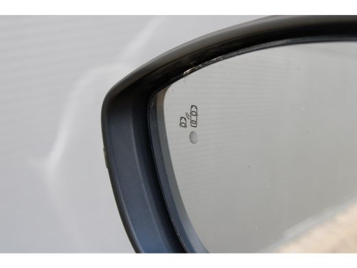 Peugeot e-208 EV GT Pack 50 kWh | Fase 3 laden | Stoelverwarming | Navigatie | Camera | Full LED | Alcantara | ... ActivLease financial lease