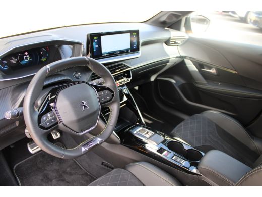 Peugeot e-208 EV GT Pack 50 kWh | Fase 3 laden | Stoelverwarming | Navigatie | Camera | Full LED | Alcantara | ... ActivLease financial lease