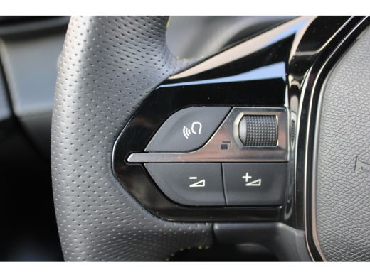 Peugeot e-208 EV GT Pack 50 kWh | Fase 3 laden | Stoelverwarming | Navigatie | Camera | Full LED | Alcantara | ... ActivLease financial lease