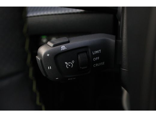 Peugeot e-208 EV GT Pack 50 kWh | Fase 3 laden | Stoelverwarming | Navigatie | Camera | Full LED | Alcantara | ... ActivLease financial lease