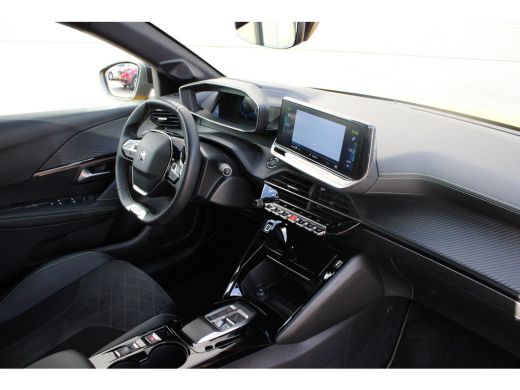 Peugeot e-208 EV GT Pack 50 kWh | Fase 3 laden | Stoelverwarming | Navigatie | Camera | Full LED | Alcantara | ... ActivLease financial lease