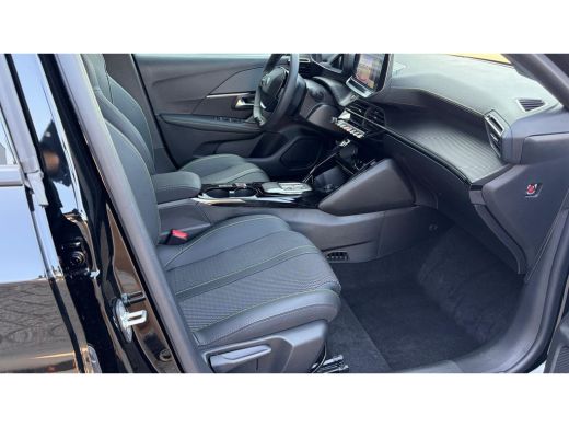 Peugeot e-208 GT | Elektrische parkeerrem | Elektrische parkeerrem | Extra getinte achterste zijruiten en achte... ActivLease financial lease
