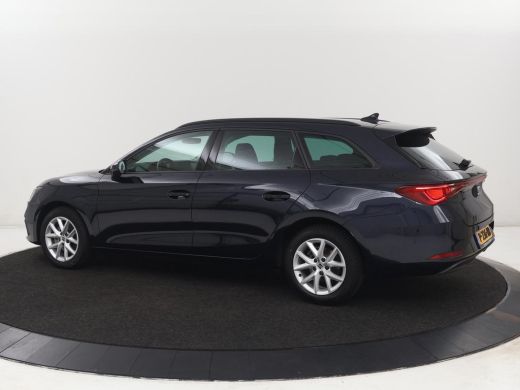 Seat Leon 1.0 eTSI Style Business Intense | Carplay | Camera | Adaptive cruise | Navigatie | DAB | Full LED... ActivLease financial lease