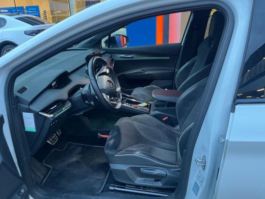 Skoda Enyaq iV 80 Sportline | Apple Carplay/Android Auto | Stuur- Stoelverwarming | Parkeersensoren | 20''L.M. |... ActivLease financial lease