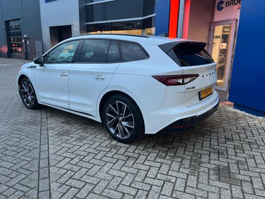 Skoda Enyaq iV 80 Sportline | Apple Carplay/Android Auto | Stuur- Stoelverwarming | Parkeersensoren | 20''L.M. |... ActivLease financial lease