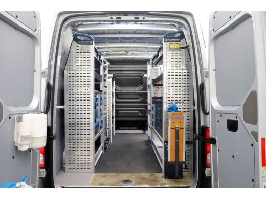 Volkswagen Crafter 35 2.0 TDI 140pk L3H3 (L2H2) Airco/Navi/Inrichting/230V 02-2021 ActivLease financial lease