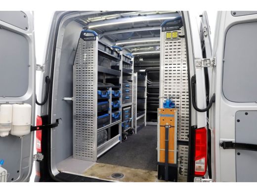 Volkswagen Crafter 35 2.0 TDI 140pk L3H3 (L2H2) Airco/Navi/Inrichting/230V 02-2021 ActivLease financial lease