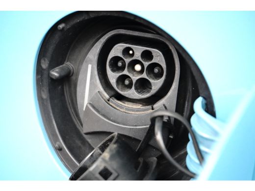 Volkswagen e-up! 83PK Move | AIRCO | CAMERA | CCS | BLUETOOTH ActivLease financial lease