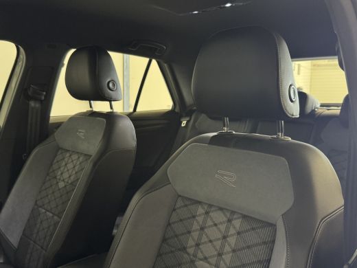 Volkswagen T-Roc TSI 110PK R-LINE SPORT IQ.LIGHT/TREKHAAK/STOEL VERW. ActivLease financial lease