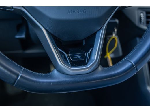 Volkswagen Taigo 1.0 TSI R-Line | Apple Carplay/Android Auto | ACC | 17'' L.M. | Parkeersensoren | Digital Dash | ... ActivLease financial lease