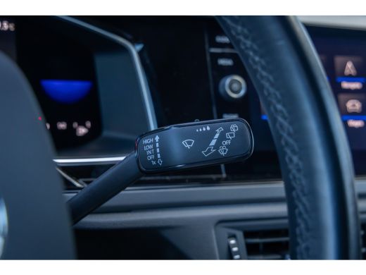 Volkswagen Taigo 1.0 TSI R-Line | Apple Carplay/Android Auto | ACC | 17'' L.M. | Parkeersensoren | Digital Dash | ... ActivLease financial lease