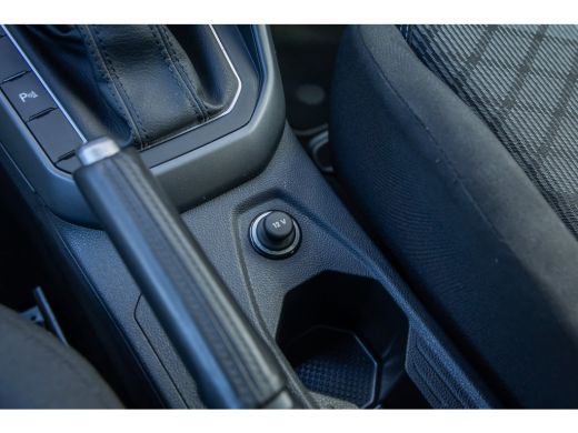 Volkswagen Taigo 1.0 TSI R-Line | Apple Carplay/Android Auto | ACC | 17'' L.M. | Parkeersensoren | Digital Dash | ... ActivLease financial lease