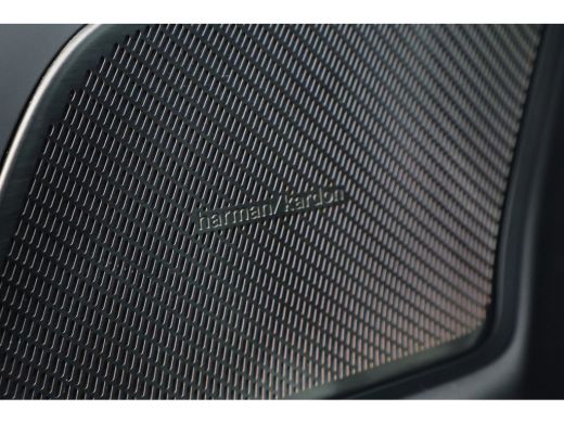 Volvo  V60 T8 Plus Dark | Trekhaak | HUD | Pano | Vapour Grey | ActivLease financial lease