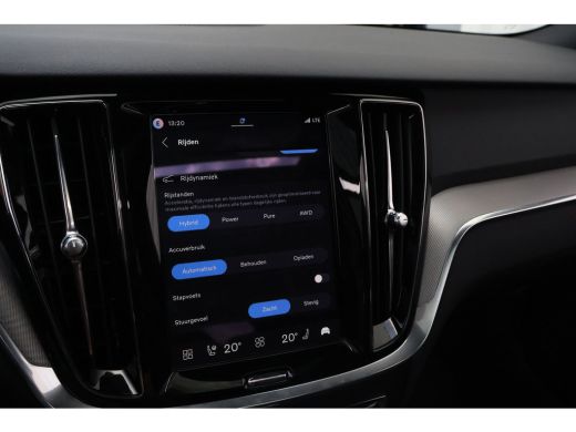 Volvo  V60 T8 Plus Dark | Trekhaak | HUD | Pano | Vapour Grey | ActivLease financial lease