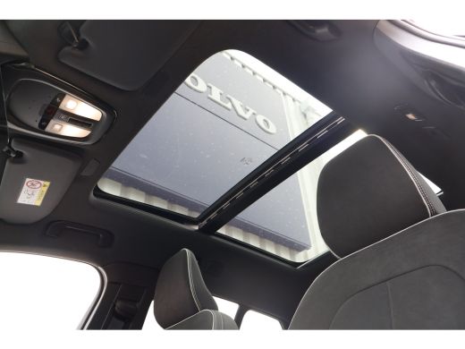 Volvo  XC40 2.0 B4 Plus Dark | Nubuck | Trekhaak | Harman Kardon | Pano | ActivLease financial lease