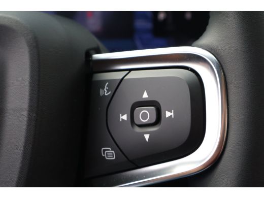 Volvo  XC40 2.0 B4 Plus Dark | Nubuck | Trekhaak | Harman Kardon | Pano | ActivLease financial lease