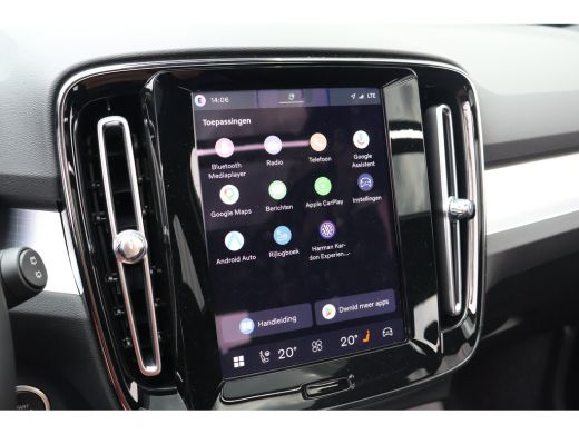 Volvo  XC40 2.0 B4 Plus Dark | Nubuck | Trekhaak | Harman Kardon | Pano | ActivLease financial lease