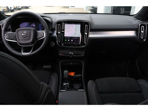 Volvo  XC40 2.0 B4 Plus Dark | Nubuck | Trekhaak | Harman Kardon | Pano | ActivLease financial lease