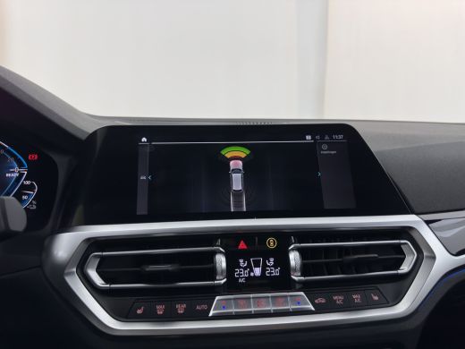 BMW 3 Serie Touring 330e Sportline High Executive (Plug-in) {SoH-91%} (INCL-BTW) Aut. *LEATHER | FULL-LED | H... ActivLease financial lease