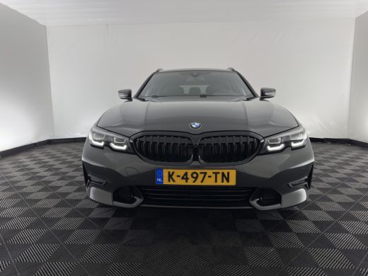 BMW 3 Serie Touring 330e Sportline High Executive (Plug-in) {SoH-91%} (INCL-BTW) Aut. *LEATHER | FULL-LED | H... ActivLease financial lease