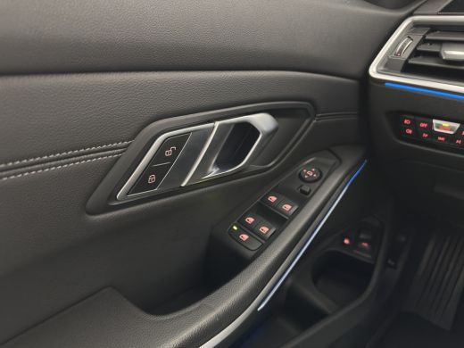 BMW 3 Serie Touring 330e Sportline High Executive (Plug-in) {SoH-91%} (INCL-BTW) Aut. *LEATHER | FULL-LED | H... ActivLease financial lease