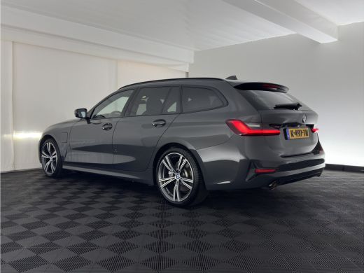BMW 3 Serie Touring 330e Sportline High Executive (Plug-in) {SoH-91%} (INCL-BTW) Aut. *LEATHER | FULL-LED | H... ActivLease financial lease