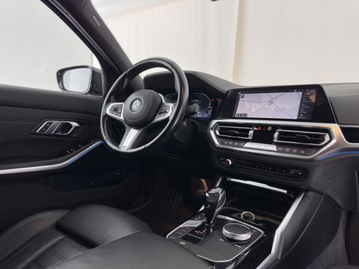 BMW 3 Serie Touring 330e Sportline High Executive (Plug-in) {SoH-91%} (INCL-BTW) Aut. *LEATHER | FULL-LED | H... ActivLease financial lease