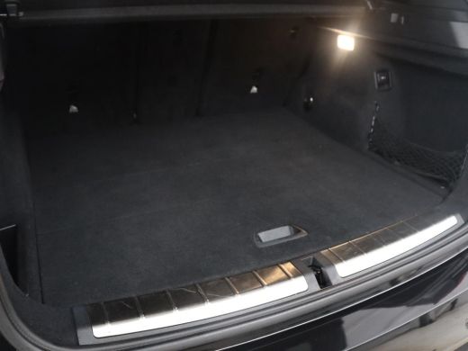 BMW X1 sDrive20i High Executive M-sport | Leder | Memory | Harman/Kardon | Head-up | Cruise control | St... ActivLease financial lease