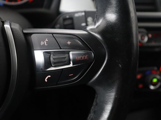 BMW X1 sDrive20i High Executive M-sport | Leder | Memory | Harman/Kardon | Head-up | Cruise control | St... ActivLease financial lease
