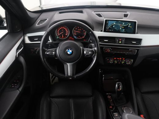 BMW X1 sDrive20i High Executive M-sport | Leder | Memory | Harman/Kardon | Head-up | Cruise control | St... ActivLease financial lease