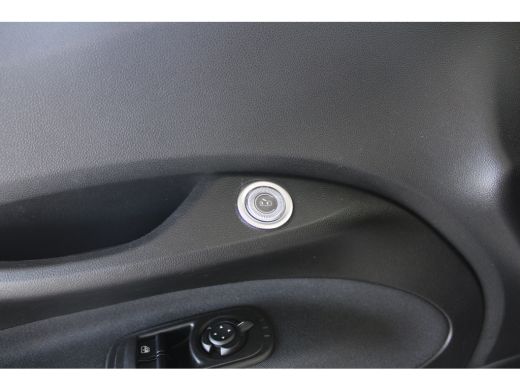 Fiat 500e e Cabrio Urban 42 kWh | Keyless start | Climate control | LED | Apple carplay & Android auto | ActivLease financial lease