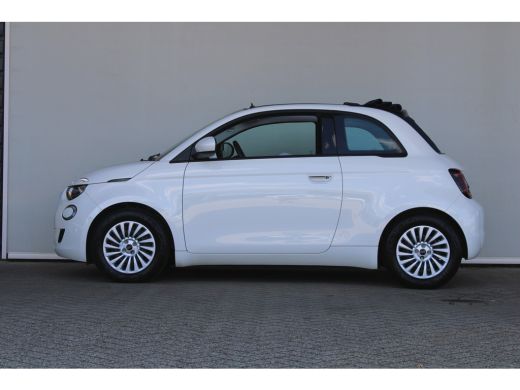 Fiat 500e e Cabrio Urban 42 kWh | Keyless start | Climate control | LED | Apple carplay & Android auto | ActivLease financial lease