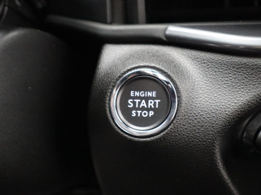 Fiat 600 1.2 Hybrid Urban | Automaat | 17" LMV | PDC V+A | Camera | Clima | Stoelverwarming | ActivLease financial lease