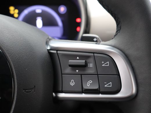Fiat 600 1.2 Hybrid Urban | Automaat | 17" LMV | PDC V+A | Camera | Clima | Stoelverwarming | ActivLease financial lease