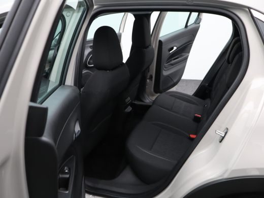 Fiat 600 1.2 Hybrid Urban | Automaat | 17" LMV | PDC V+A | Camera | Clima | Stoelverwarming | ActivLease financial lease