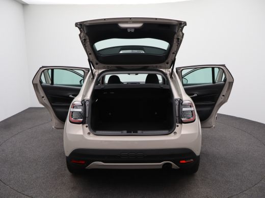 Fiat 600 1.2 Hybrid Urban | Automaat | 17" LMV | PDC V+A | Camera | Clima | Stoelverwarming | ActivLease financial lease