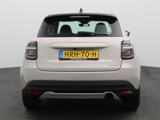 Fiat 600 1.2 Hybrid Urban | Automaat | 17" LMV | PDC V+A | Camera | Clima | Stoelverwarming | ActivLease financial lease