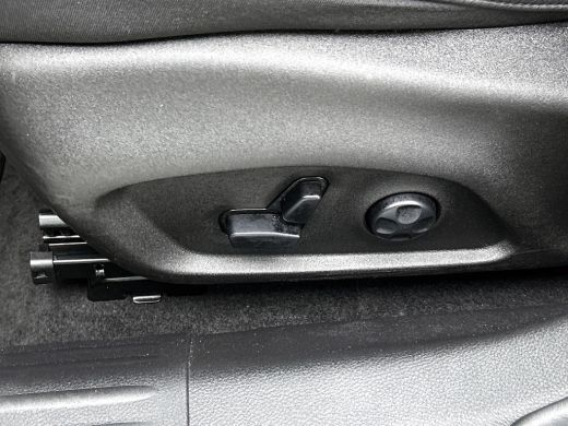 Jeep Compass 4xe 240PK Plug-in Hybrid Electric S / Pdc+Camera / Two- Tone / Leder / Stoel-Stuurverwarming / Na... ActivLease financial lease