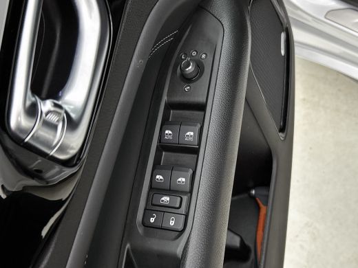 Jeep Compass 4xe 240PK Plug-in Hybrid Electric S / Pdc+Camera / Two- Tone / Leder / Stoel-Stuurverwarming / Na... ActivLease financial lease