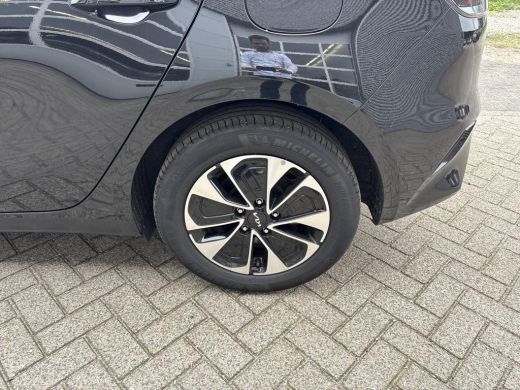 Kia Ceed 1.0 T-GDi MHEV Design Edition | Fabrieksgarantie 2035 | Automaat | Carplay| Camera | Stoel stuur ... ActivLease financial lease