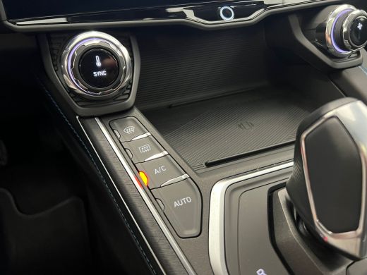 Lynk & Co 01 1.5 | 360 Camera | Stuur+Stoelverwarming | Panoramadak | Apple Carplay/Android Auto | ActivLease financial lease