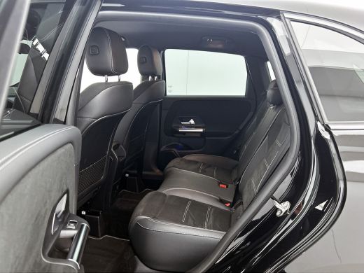 Mercedes-Benz B-Klasse 250 e Hybride Premium Design AMG line / 1/2 Leder / Stoelverwarming / Pdc+Camera / Navigatie / Ap... ActivLease financial lease