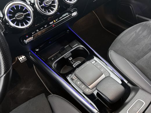 Mercedes-Benz B-Klasse 250 e Hybride Premium Design AMG line / 1/2 Leder / Stoelverwarming / Pdc+Camera / Navigatie / Ap... ActivLease financial lease