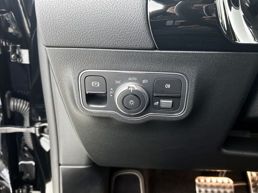 Mercedes-Benz B-Klasse 250 e Hybride Premium Design AMG line / 1/2 Leder / Stoelverwarming / Pdc+Camera / Navigatie / Ap... ActivLease financial lease